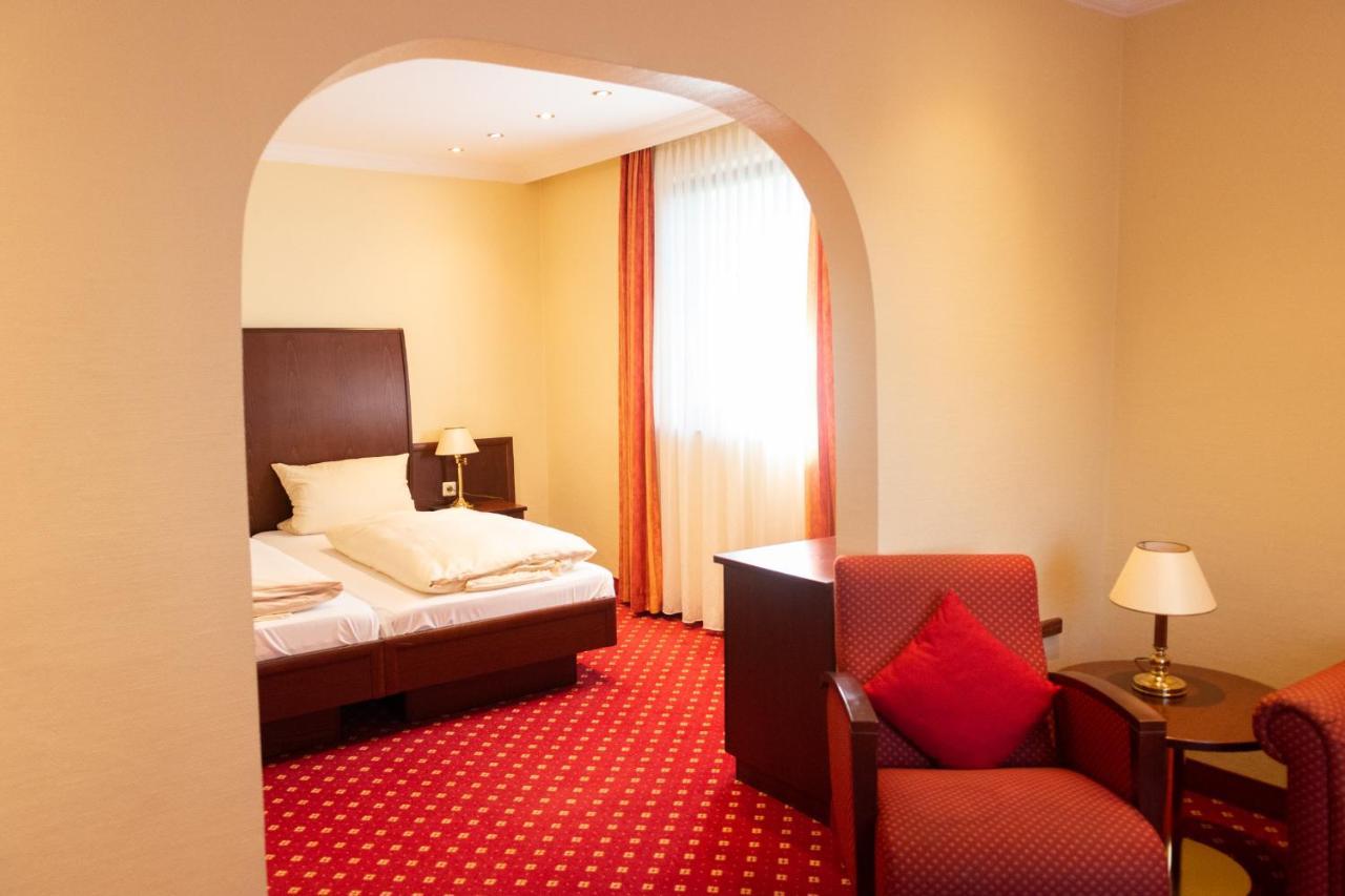 Hotel Haus Am Zoo 3*